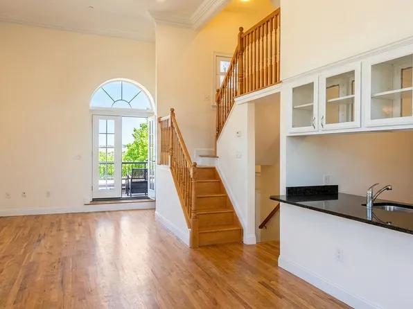 55 Skillman Ave #Pa, Jersey City, NJ 07306