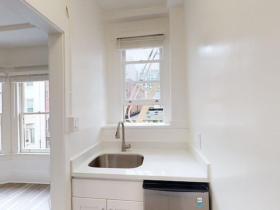 2nd image of 1051 Post St #27