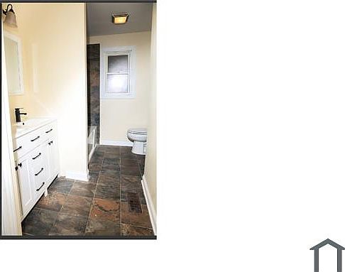 3rd image of 105 Channahon St