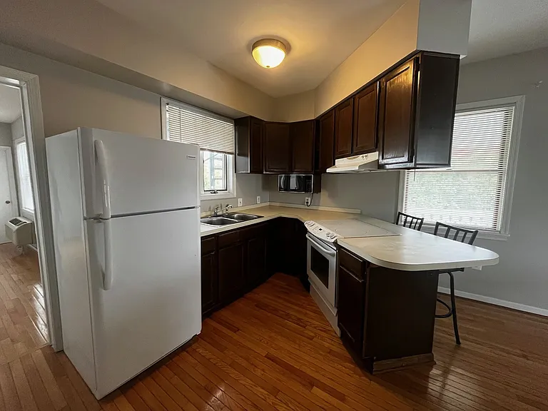 9351 East St #4 — Photo 10