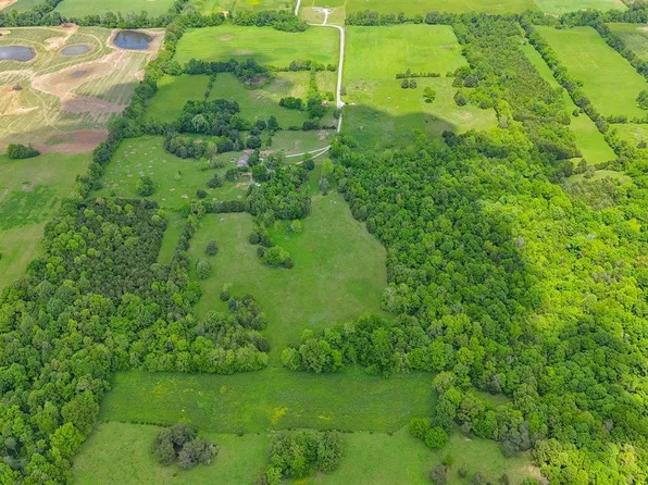 633 Skaggs Ln, Upton, KY 42784