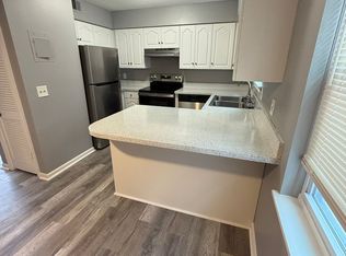 210-214 E 43rd St #212-5, Kansas City, MO 64111