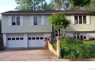 77 Heather Hill Dr, West Seneca, NY 14224