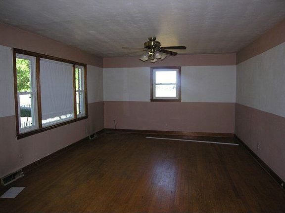 3rd image of 15745 Franklin Tpke