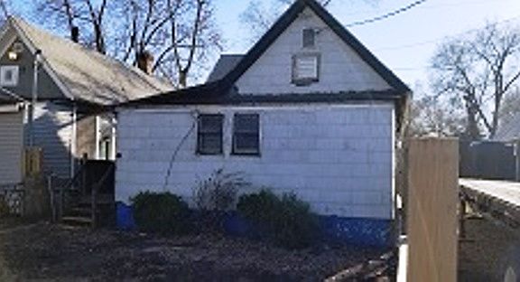 2nd image of 3008 Gardner Ave