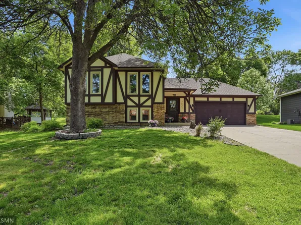 7024 Polaris Ln N, Maple Grove, MN 55311