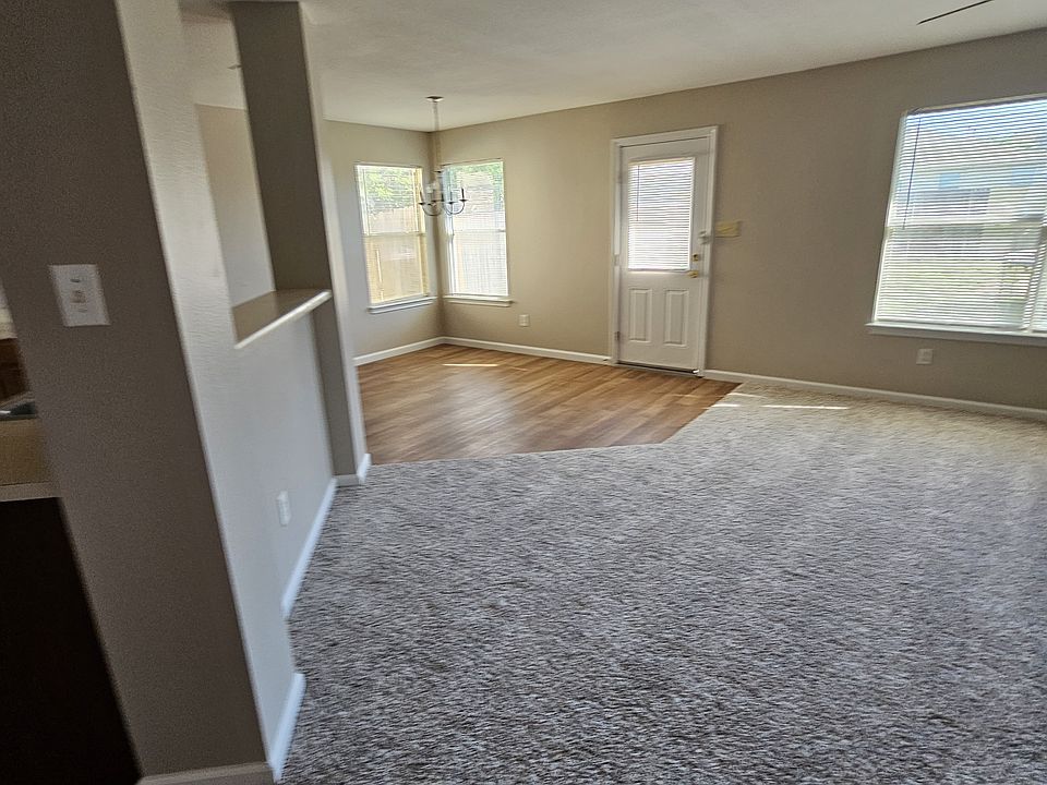 1st image of 18420 Sunhaven Cv