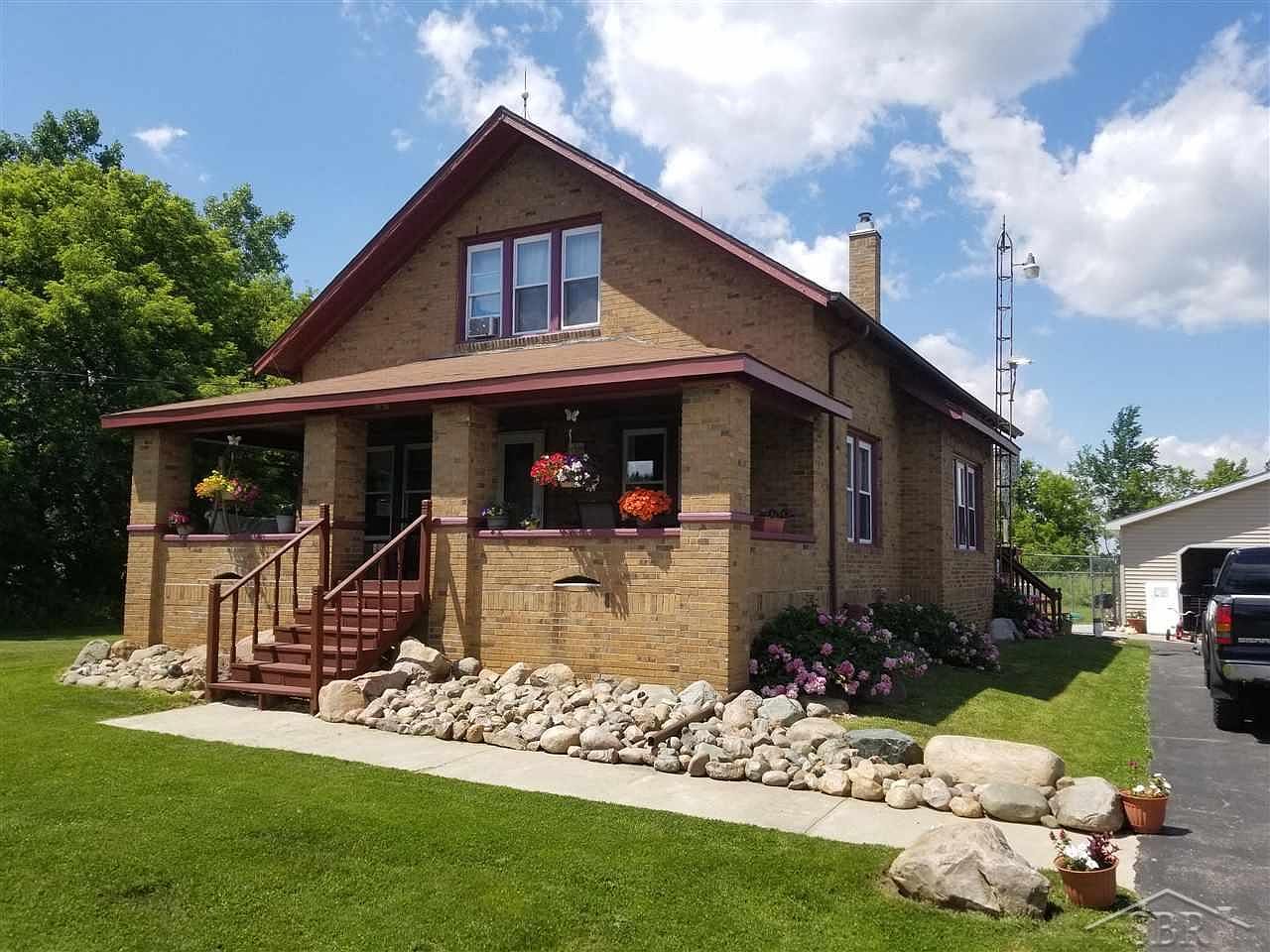 1367 E Dodge Rd, Clio, MI 48420 Zillow