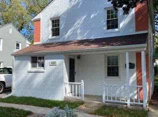 5594 Apricot Ct, Greendale, WI 53129