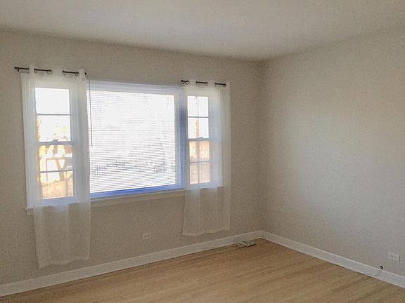 5th image of 1117 N Harlem Ave