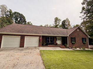 183 Alpine Dr, Wilkesboro, NC 28697