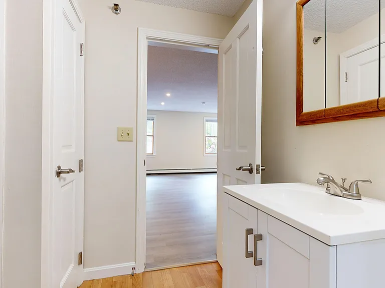 1 Ledgeview Ln #6 — Photo 10