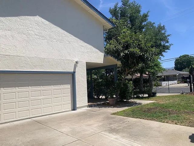 1165 Hazel Ave — Photo 2
