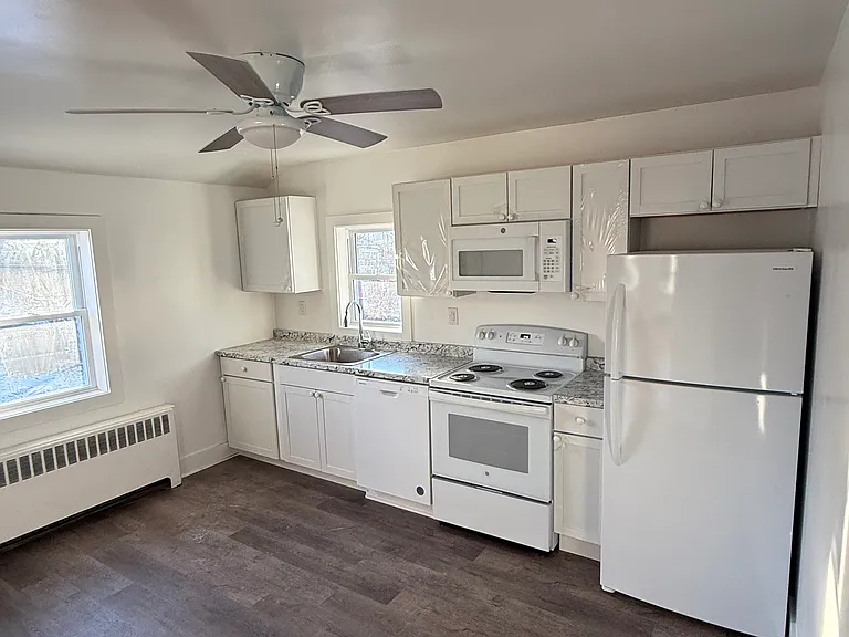 128 W Elkinton Ave #2 — Photo 6