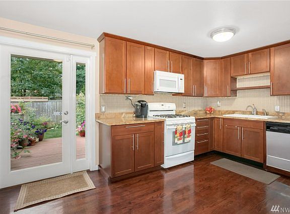 4th image of 6200 Dale Way