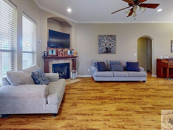 5th image of 3701 Connie Ln
