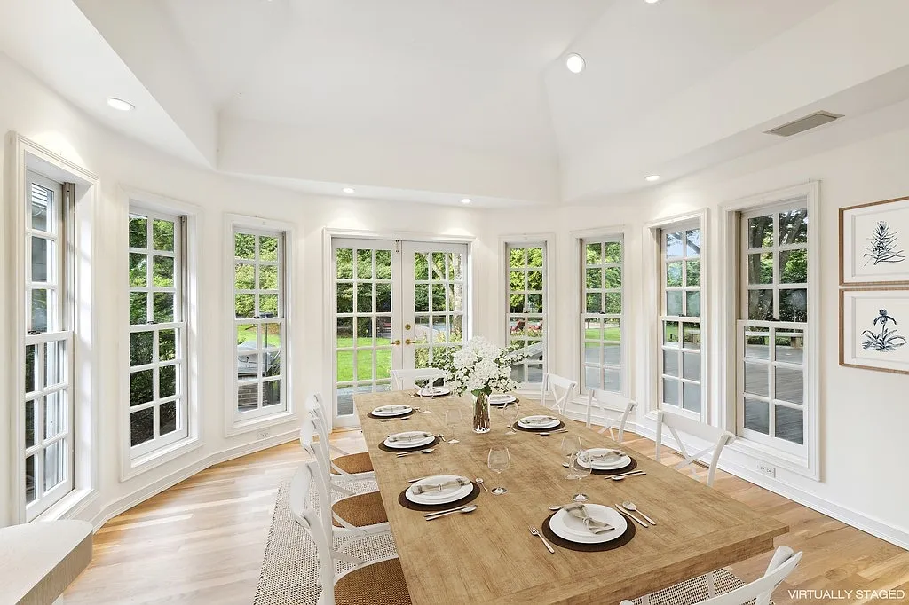 Westhampton Beach Village with Pool, Spa, Tennis, Pickleball — Photo 4