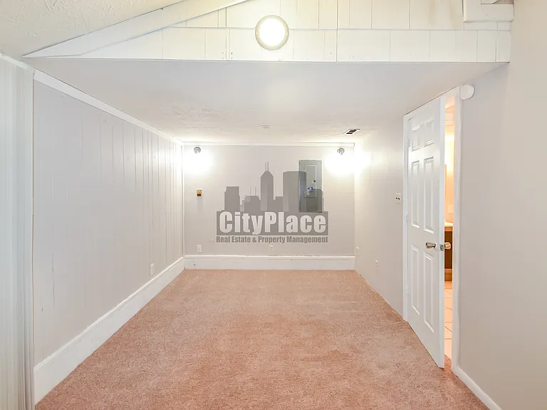 2633 S Randolph St #B — Photo 9