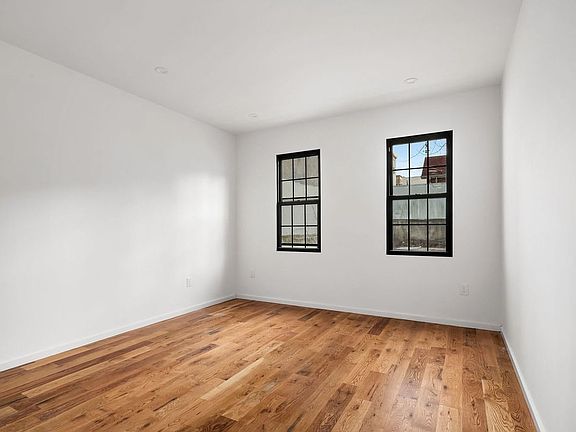 4th image of 59-12 59th Dr #2