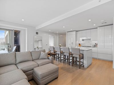 133 Seaport Blvd UNIT 620, Boston, MA, 02210