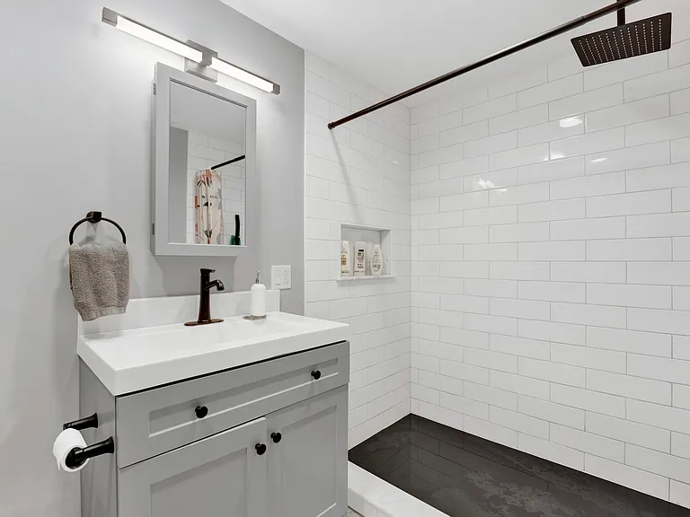 27W180 Cooley Ave #1 — Photo 9