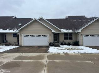 1703 Greenbelt Dr, Oskaloosa, IA 52577