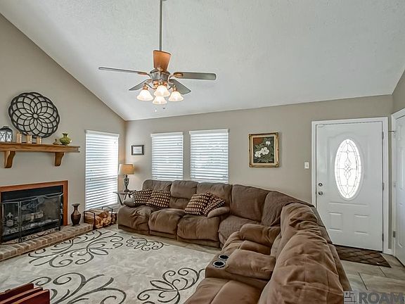 5th image of 16744 Dry Creek Dr