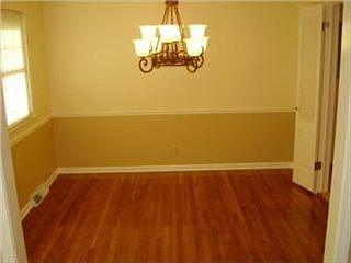 4th image of 10812 Wheeling Ave