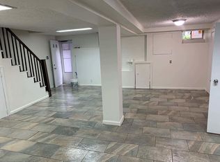 28-25 44th St #B1, Astoria, NY 11103