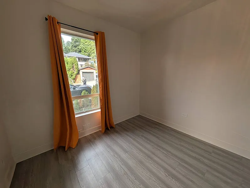 2 bed, 852 sqft, $1,800 — Photo 3