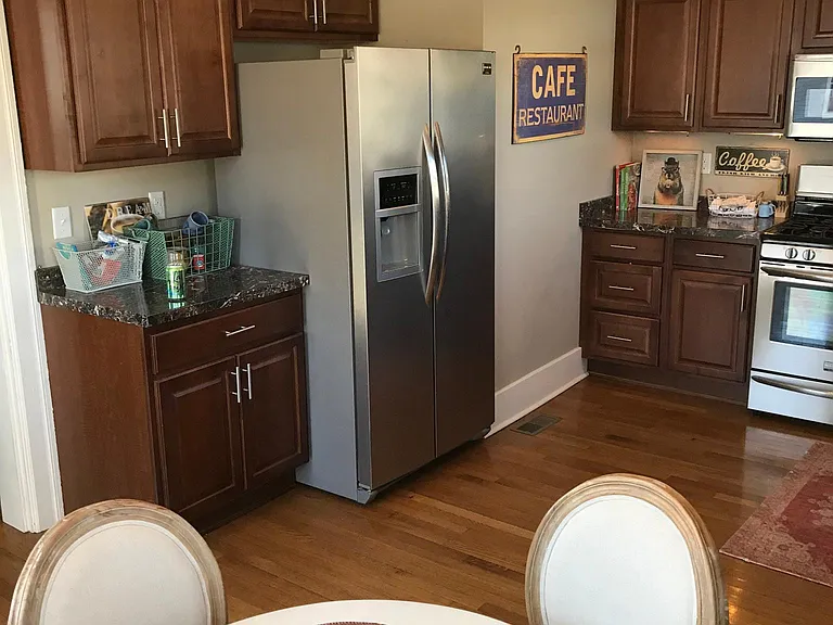 335 Thorn St #1 — Photo 3