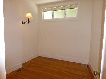 4th image of 1380 Sacramento St