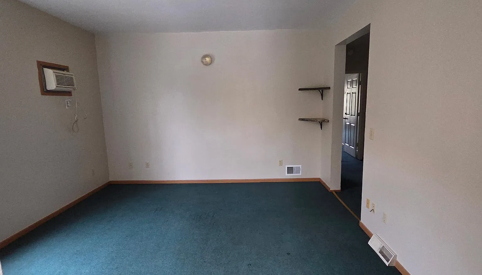 2 bed, $850 — Photo 2
