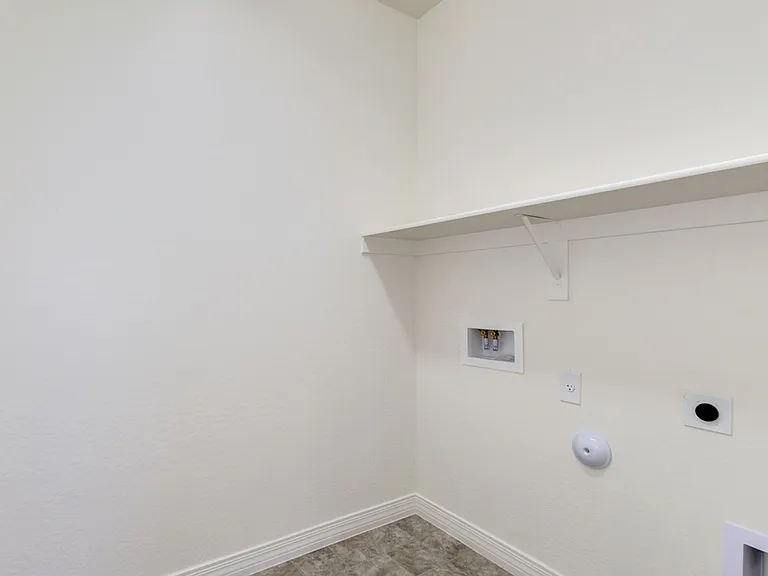 1674 N Hester Trl — Photo 32