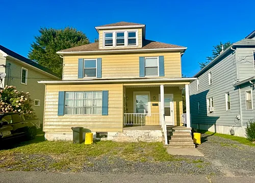 306 Roosevelt St #1 Photo 1