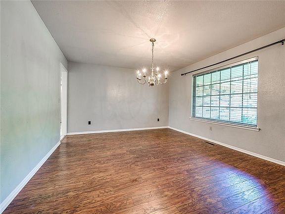 5th image of 3609 Chickasaw Dr