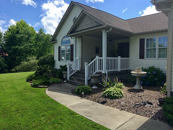 Front porch with tile floor