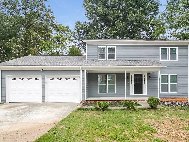 1021 Sugar Springs Dr — Photo 1