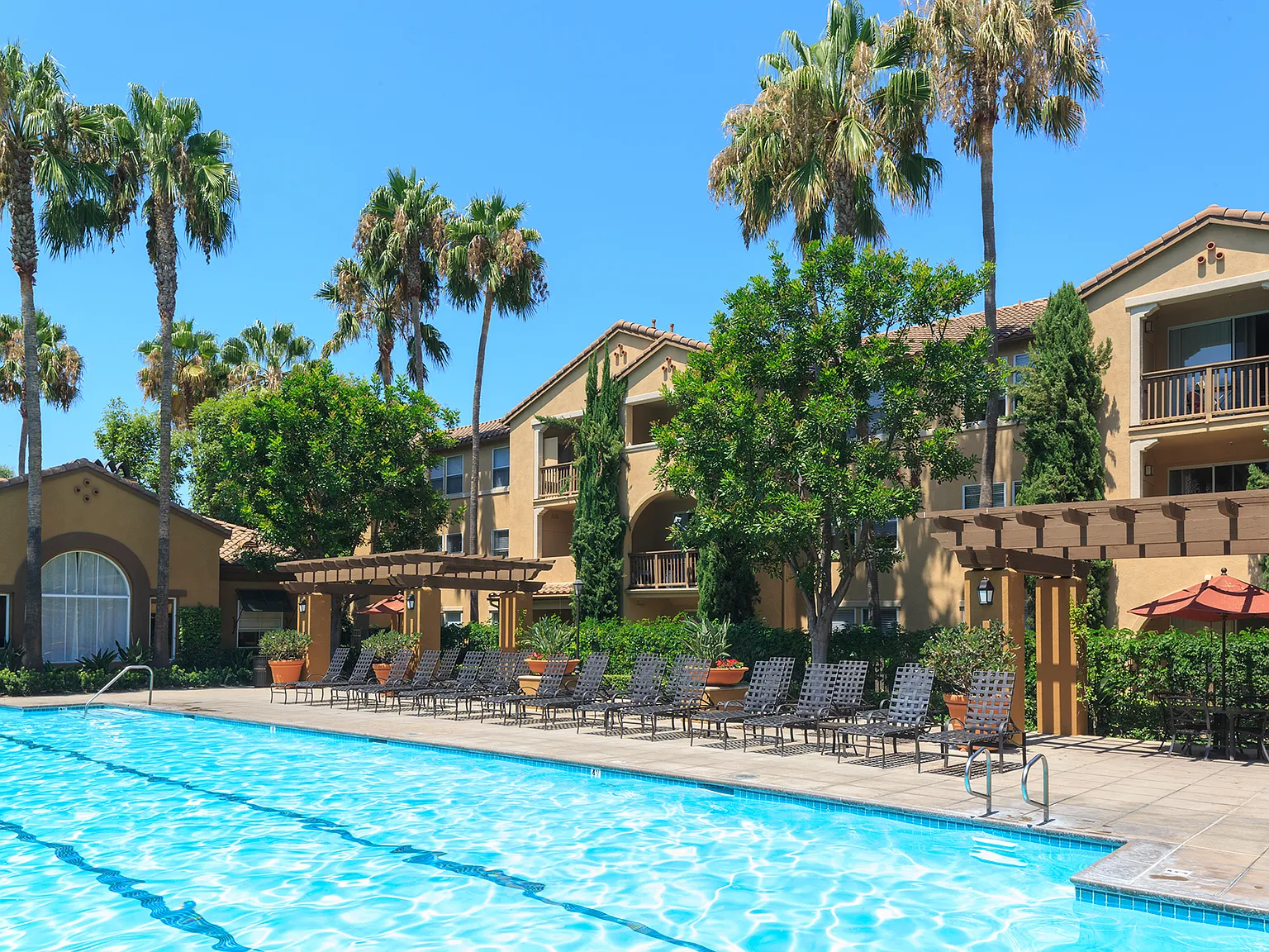 Estancia Apartment Homes — Photo 1