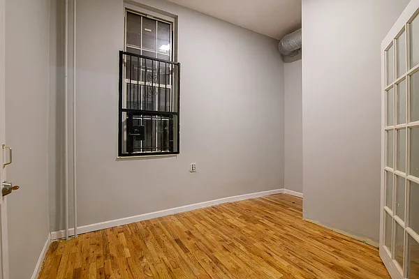 Rented by Isaac Silberstein, LREB | media 12