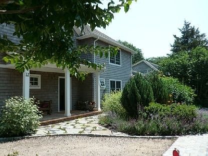 3rd image of 12 Gould St