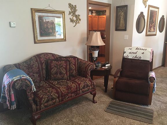 4th image of 301 Kingsmill Dr
