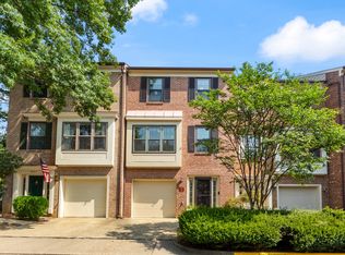5403 Barrister Pl, Alexandria, VA 22304
