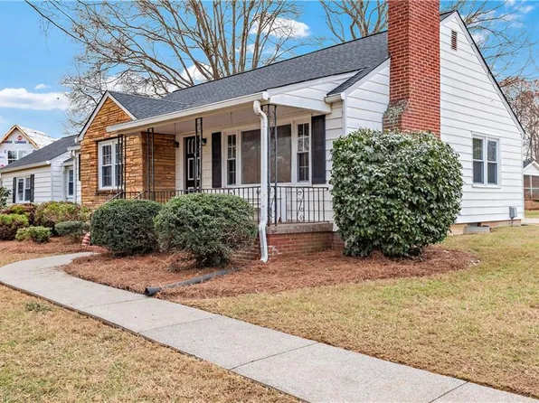 6130 Stadium Dr, Clemmons, NC 27012