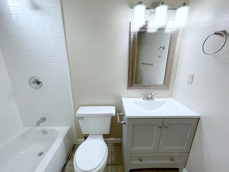 1206 Viola Ave #1 — Photo 5