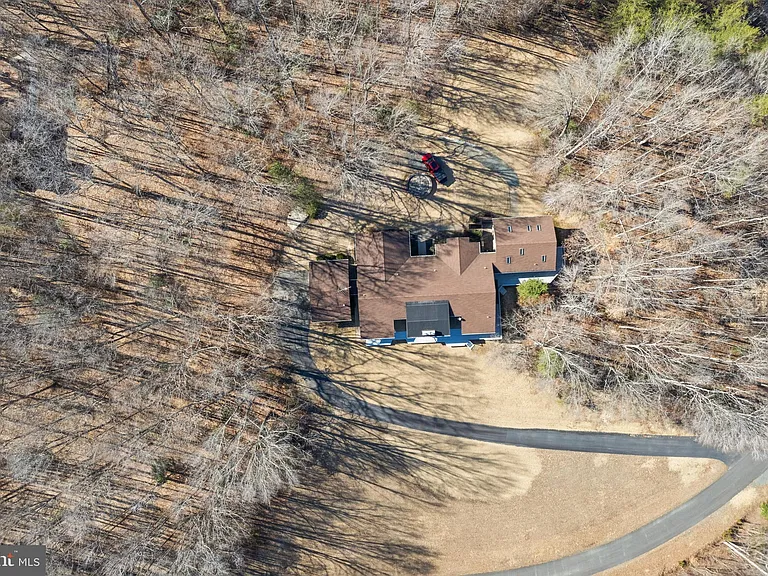 20 Cessna Ln — Photo 2