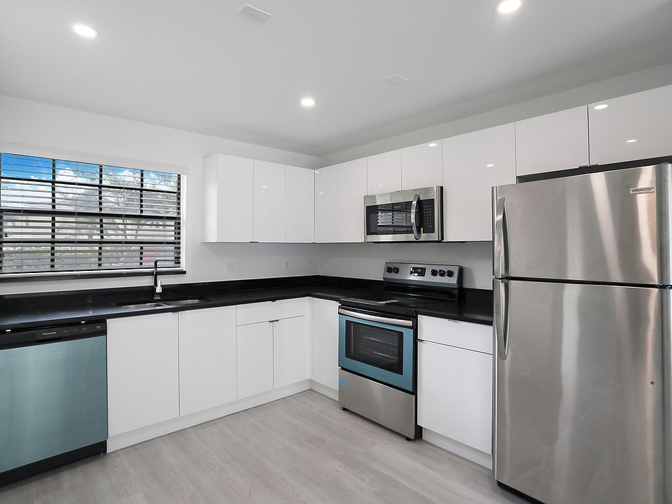 1st image of 4329 NW 115th Ave #4301