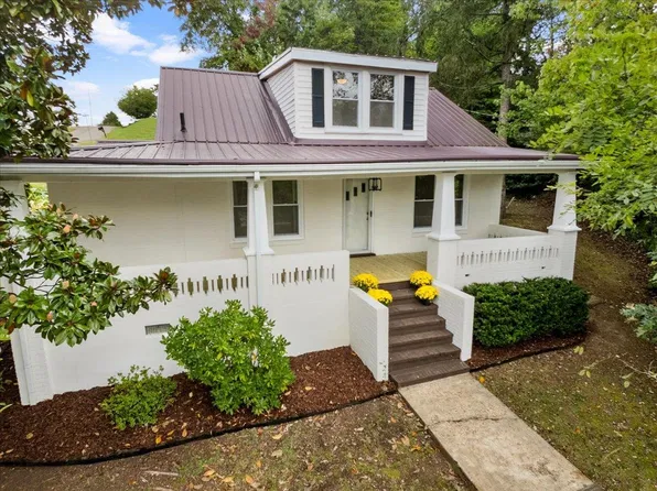 603 S Washington Ave, Pulaski, VA 24301