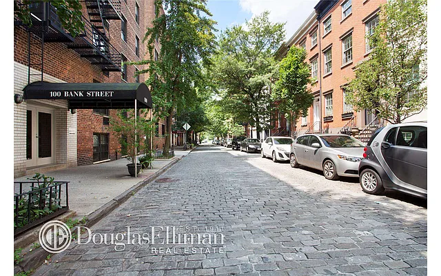 Sold by Douglas Elliman | media 17