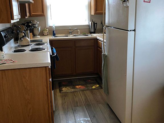 5th image of 608 W Main Blvd